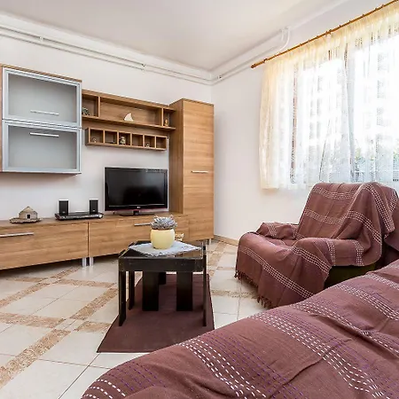 Casa Sissano Šišan