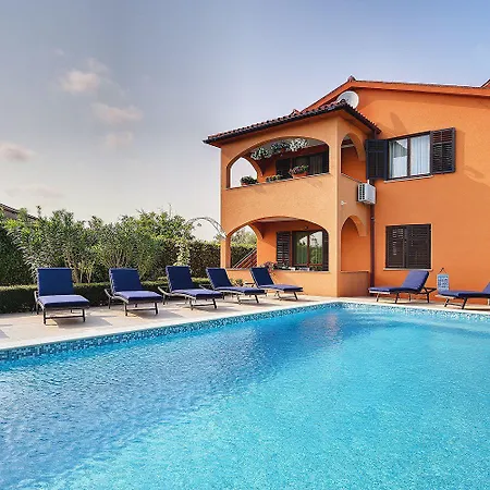 Casa Sissano ホテル